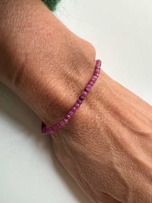 Pulseira stones Rubis