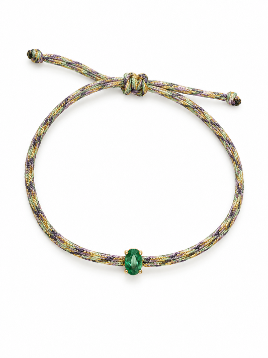 Pulseira fio de seda esmeralda oval