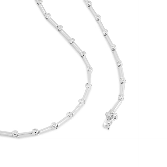 Colar fio faca cravação inglesa Moissanite ródio