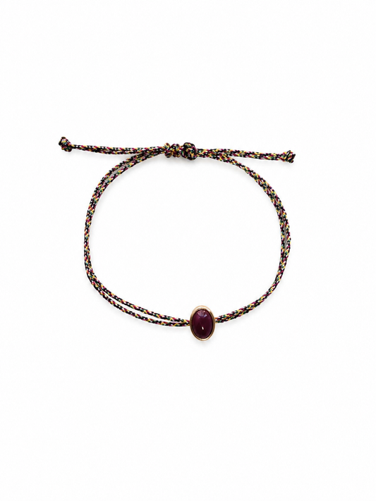 Pulseira fio de seda Rubi oval cabochon