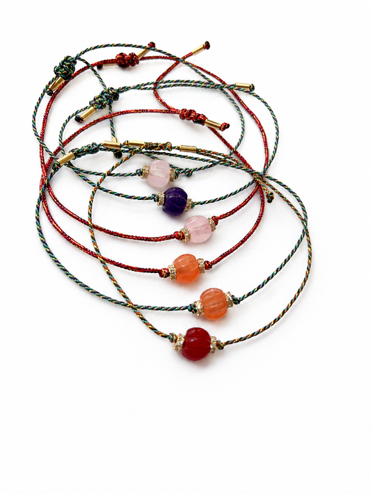 Pulseira fio de seda pitangas