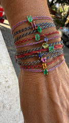 Pulseira fio de seda esmeralda gota