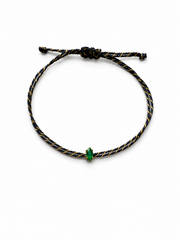 Pulseira fio de seda com esmeralda navete