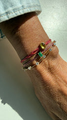 Pulseira fio de seda pedra Berilo cabochon