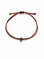 Pulseira fio de seda pedras esmeralda 3x5mm