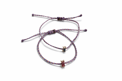 Pulseira fio de seda pedras preciosas