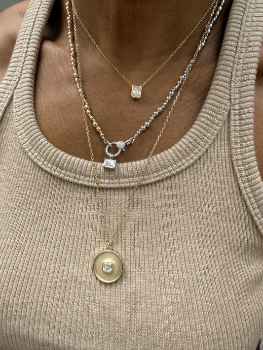 Colar bolinhas duas cores