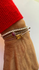 Pulseira fio de seda Rubi oval cabochon