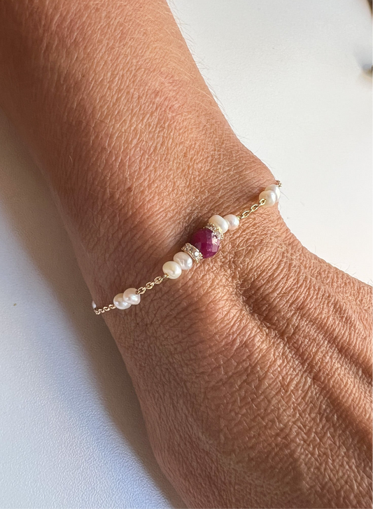 Pulseira pérolas e rubis