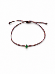 Pulseira fio de seda esmeralda gota