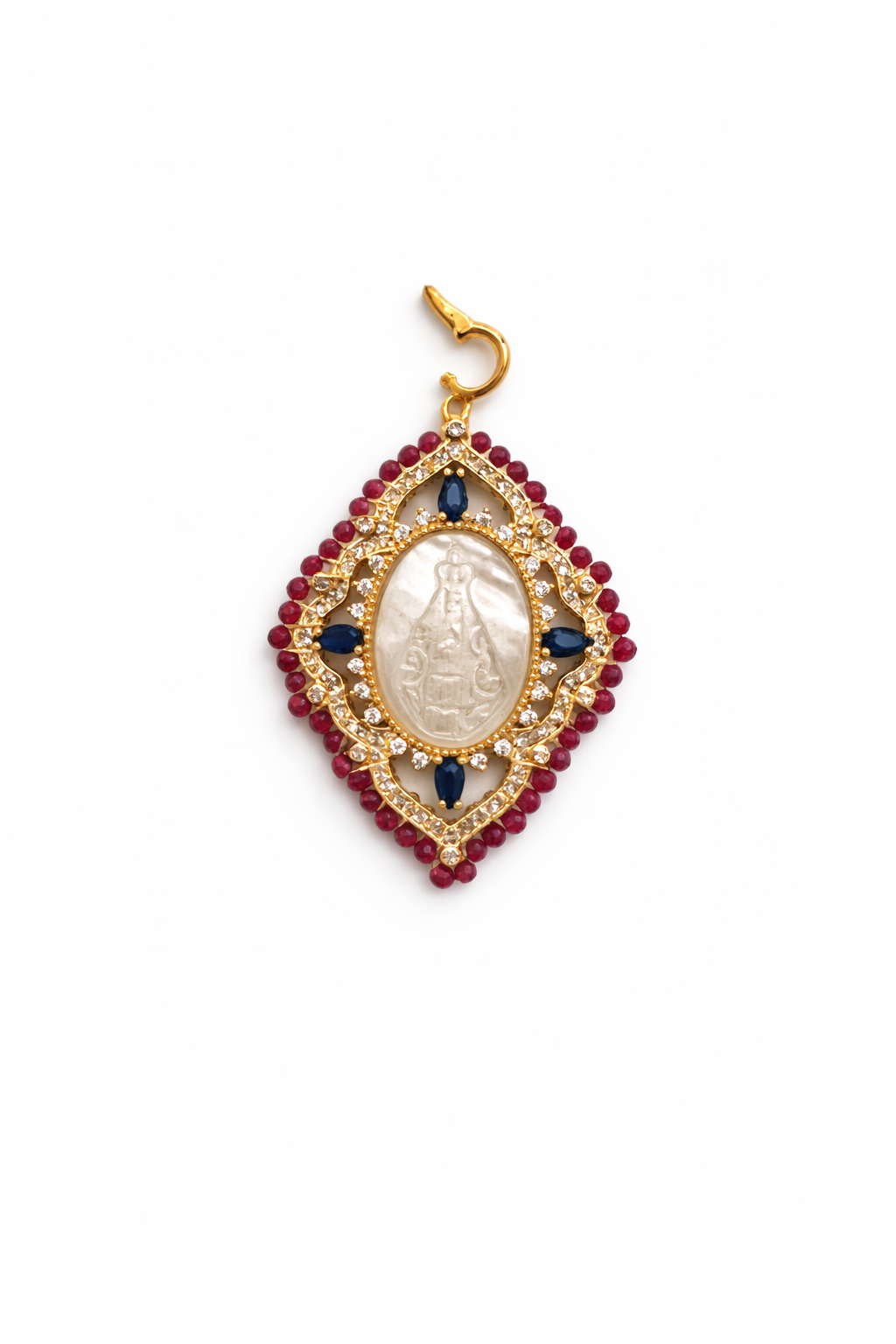 Pingente  Nossa Senhora Aparecida bordada pedras naturais.