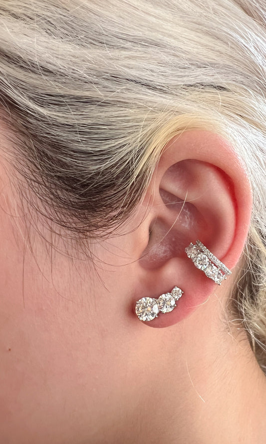 Piercing moissanite
