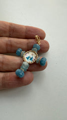 Pingente cruz pedras medalhas