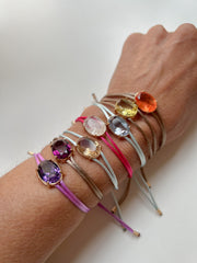 Pulseira fio de seda pedras ovais ( REPOSIÇÃO EM BREVE)