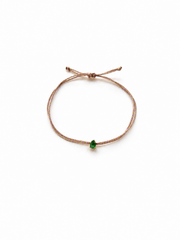 Pulseira fio de seda esmeralda gota 4x6mm