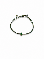 Pulseira esmeralda oval fio seda verde 4x6