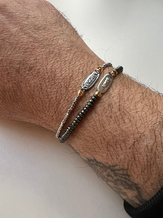 Pulseira plaquinhas