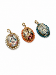 Pingente Medalhas bordadas