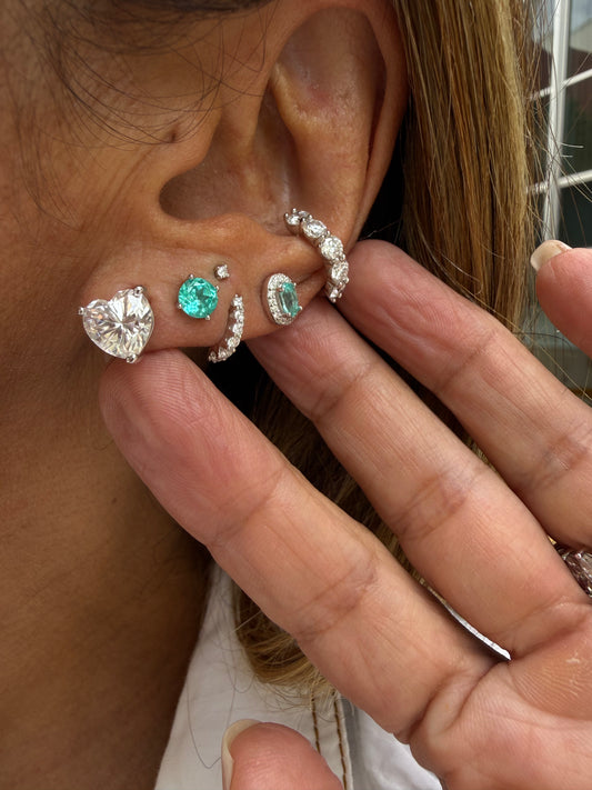Brinco coração moissanite