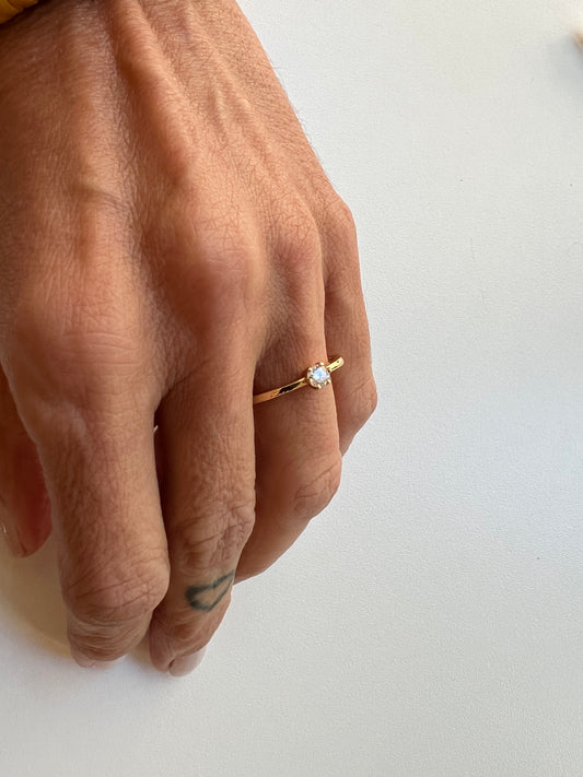 Anel solitário moissanite cravação coroa