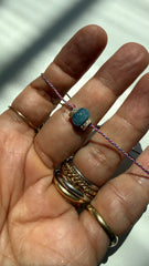Pulseira fio de seda pitangas