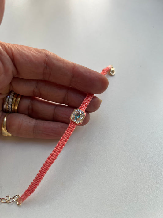 Pulseira fio de seda inteira macramé