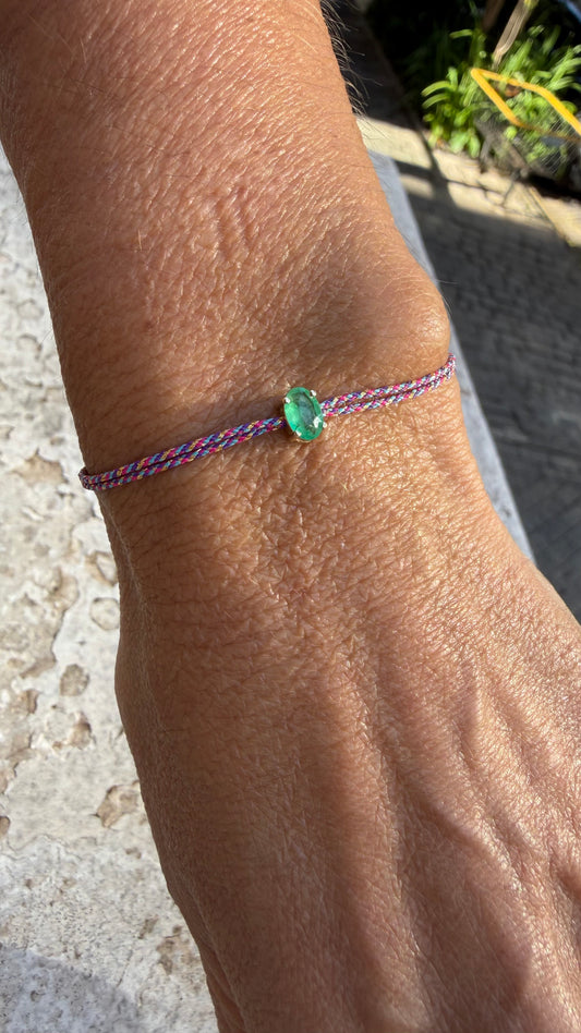 Pulseira fio de seda esmeralda 4x6mm
