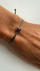 Pulseira fio de seda rubis 4x6mm