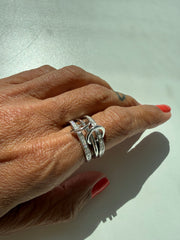 Anel entrelaçado moissanite