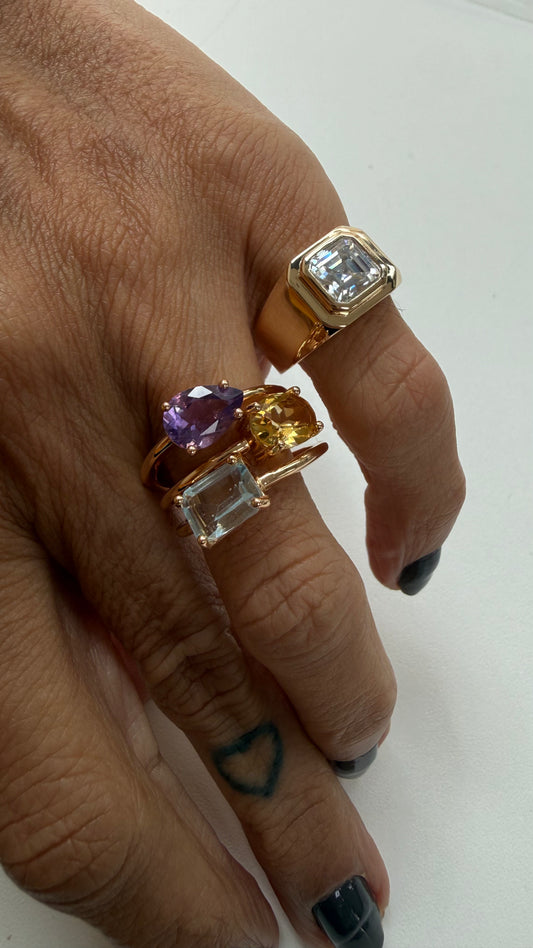 Anel dedinho quadrado Moissanite B ouro