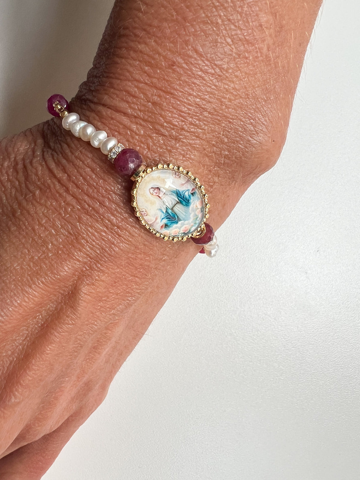 Pulseira Medalha pérolas e rubis