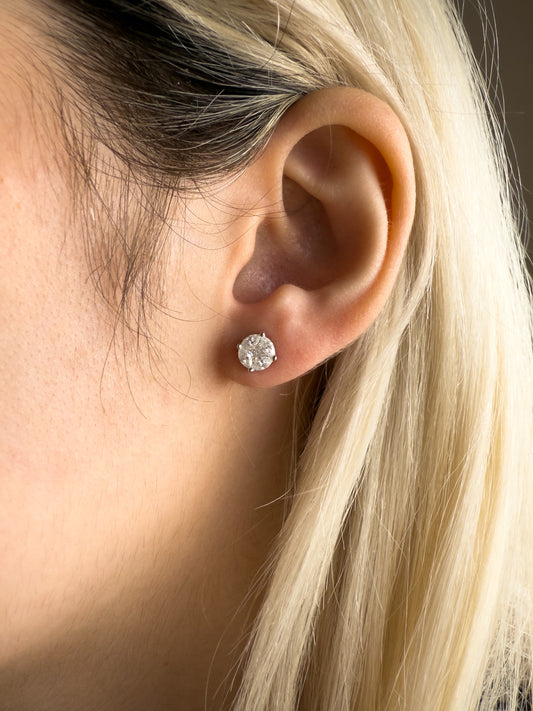 Brinco illusion Moissanite 5mm