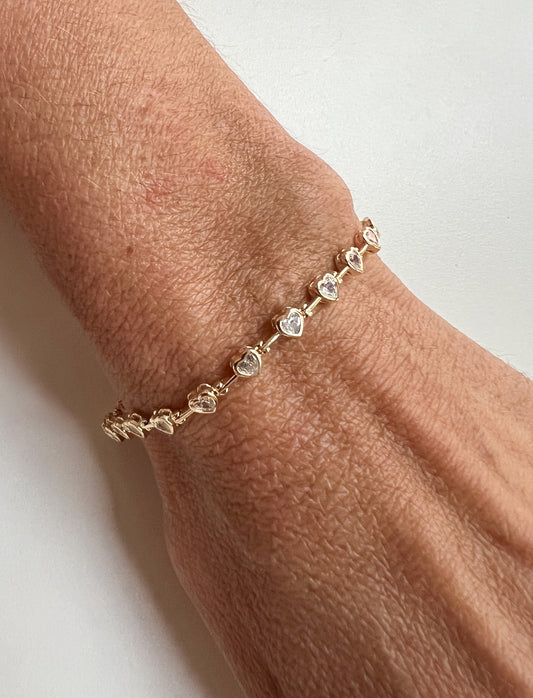 Pulseira fio faca corações