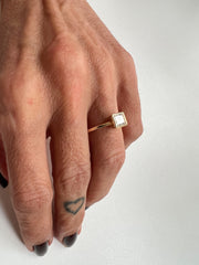 Anel Moissanite quadrado crav inglesa