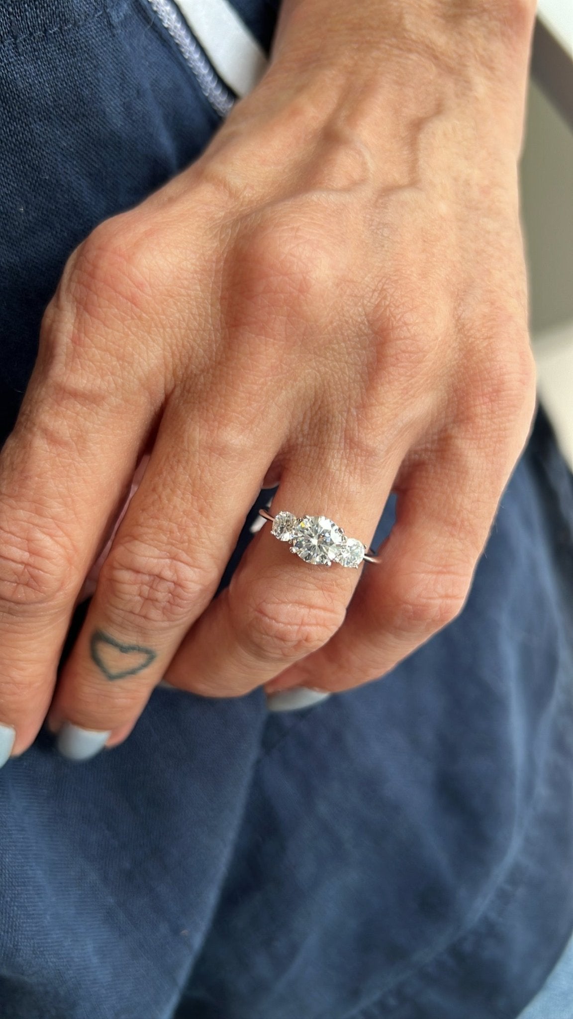Anel solitário moissanite Karine - Helen Gordilho