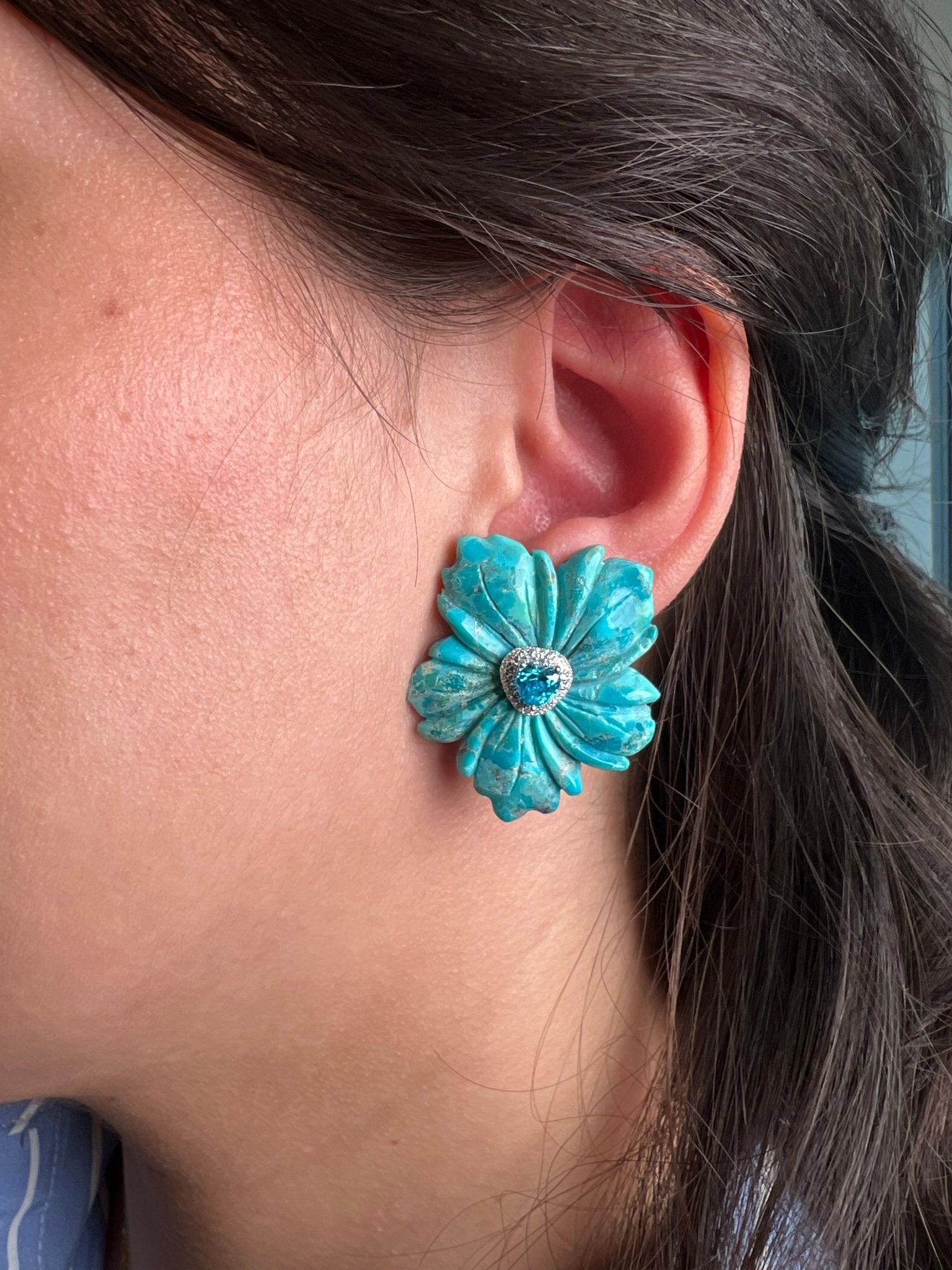 Brinco Flor Turquesa e topázio. - Helen Gordilho