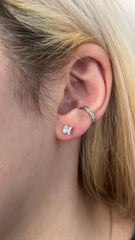 Piercing Fino Cravejado em Zircônia - Helen Gordilho