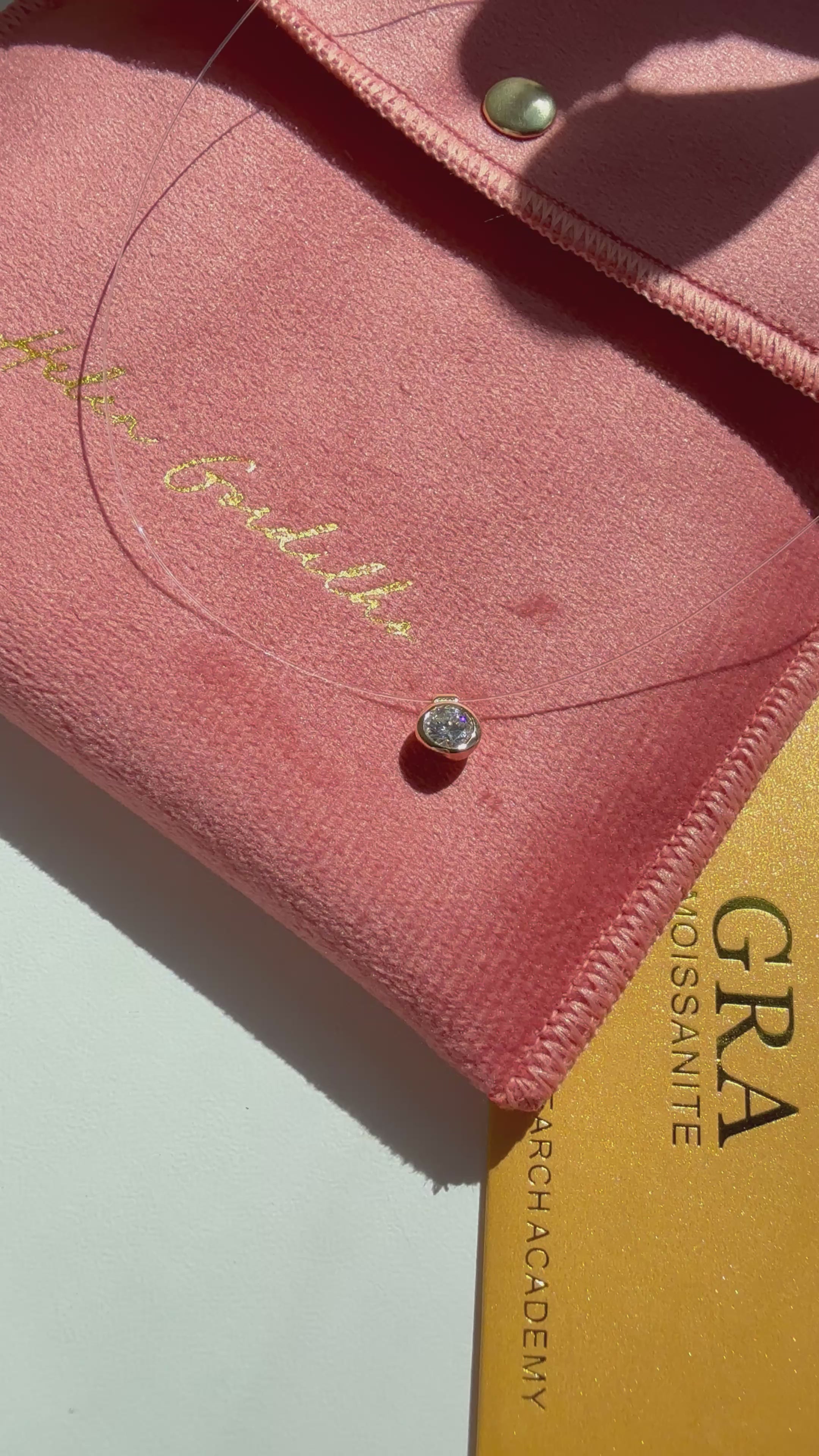 Colar ponto de luz fio silicone Moissanite